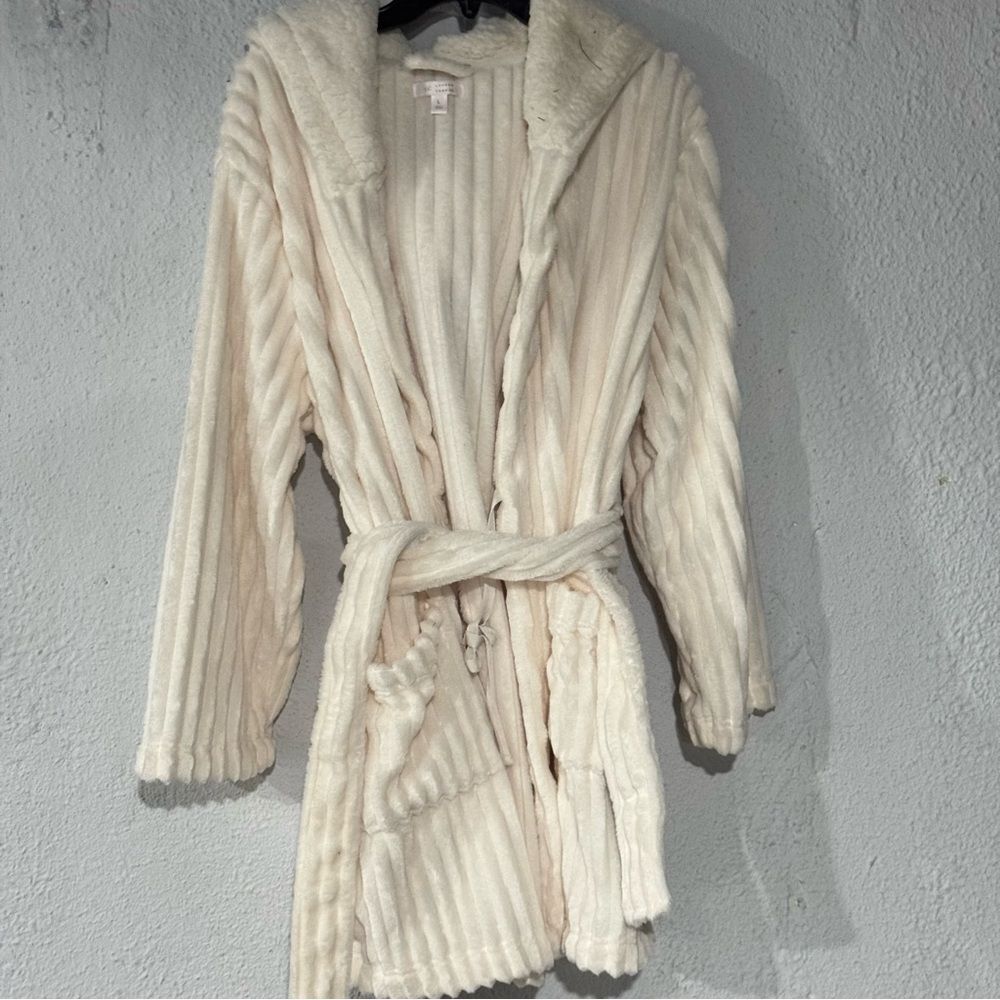 Lauren Conrad gray rib super plush short hooded wrap robe Large NWT